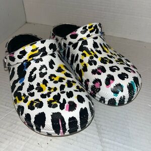 Crocs Shoes Unisex M7 /W9 Classic Animal Print Clog Leopard Casual Fur Lined